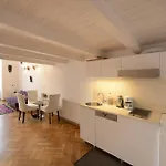 Daire Casa Mandl Braşov